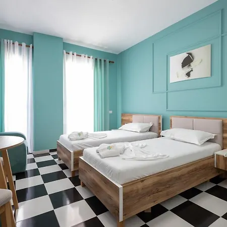 Compas Boutique Otel Golem (Tirana)