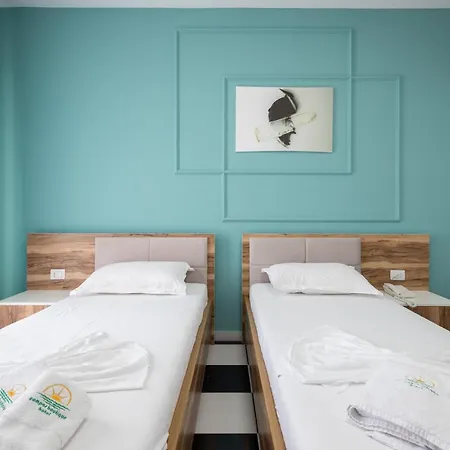 Hotell Compas Boutique Golem (Tirana)