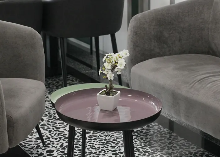 Compas Boutique 4* Golem (Tirana)